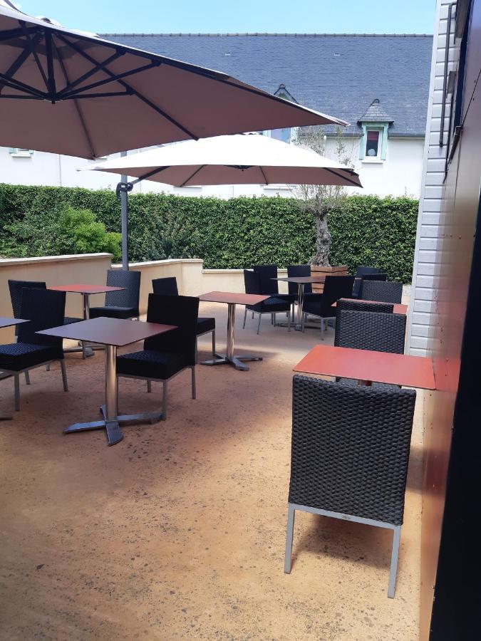 Hotel Les Forges Noyal-sur-Vilaine Екстер'єр фото
